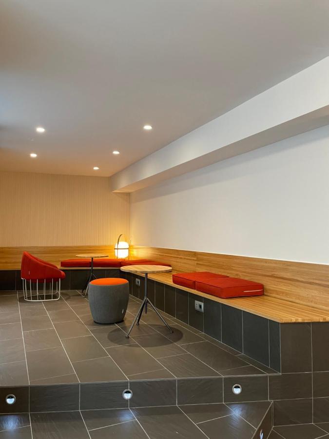 ซิวตัต เด บาร์เซโลนา Hotel ภายนอก รูปภาพ