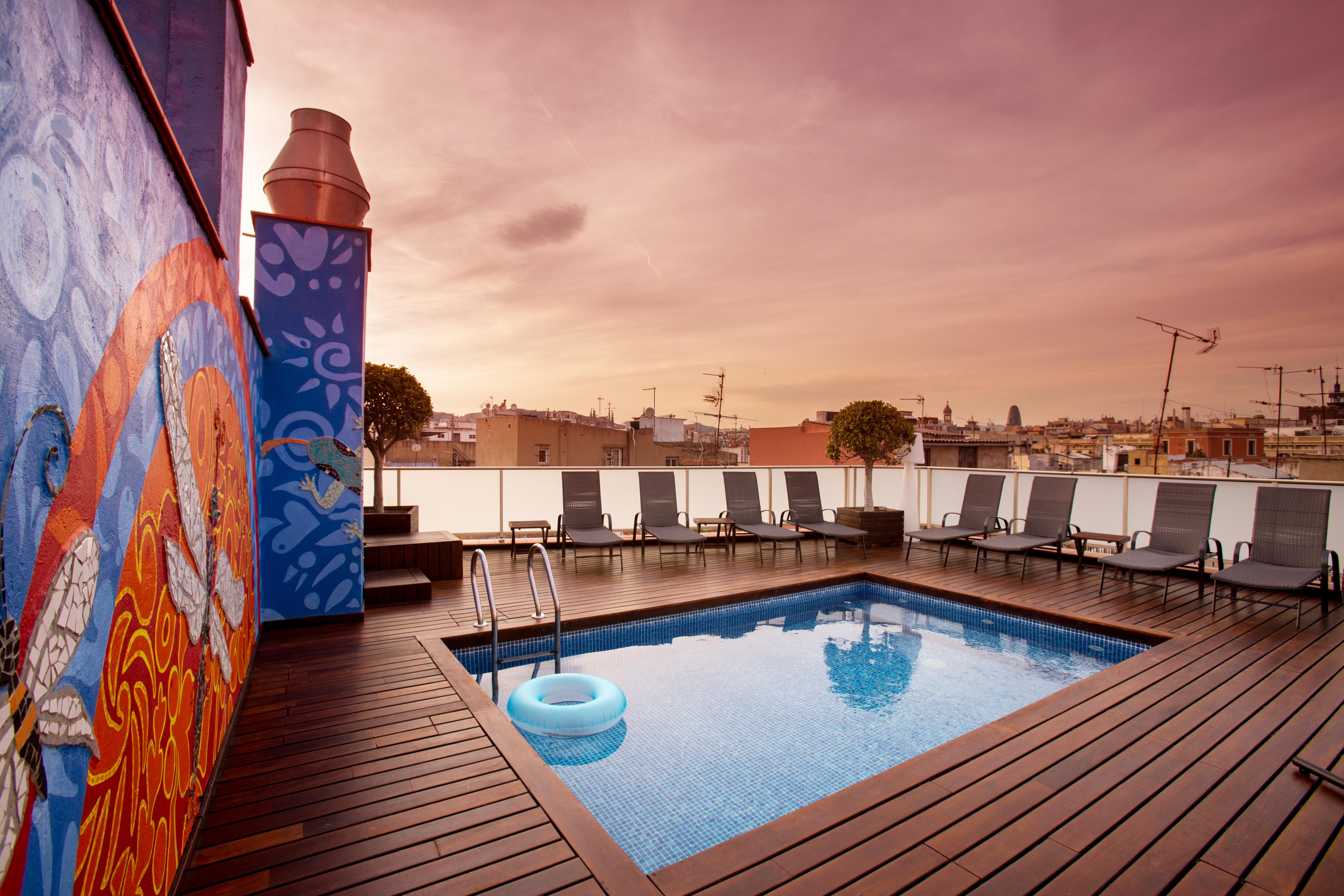ซิวตัต เด บาร์เซโลนา Hotel ภายนอก รูปภาพ